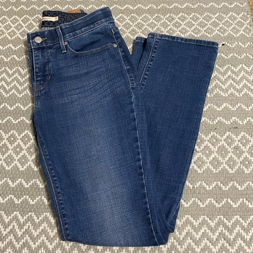 Levi525 Imperfect Waist Straight Jeans